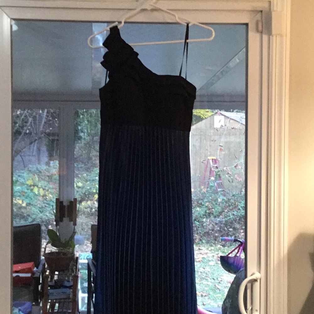 Black and blue pleated ombré gown